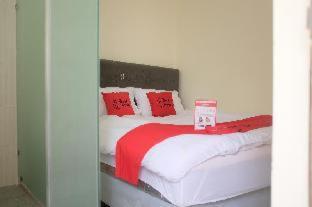 Reddoorz Plus Near Mall Ciputra Jakarta Room photo